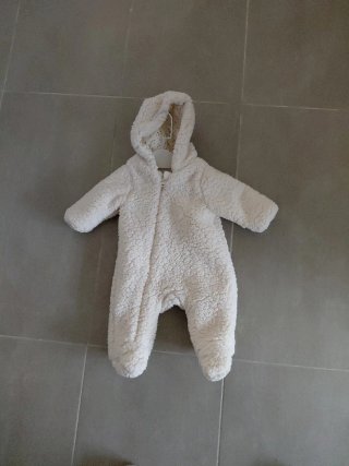 Abrigo buzo peluche recién nacido talla 56