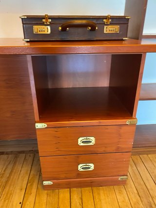 Escritorio grande de madera