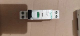 Magnetotérmico Schneider C6 2P 1 módulo