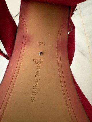 Tacones Stradivarius Rojos