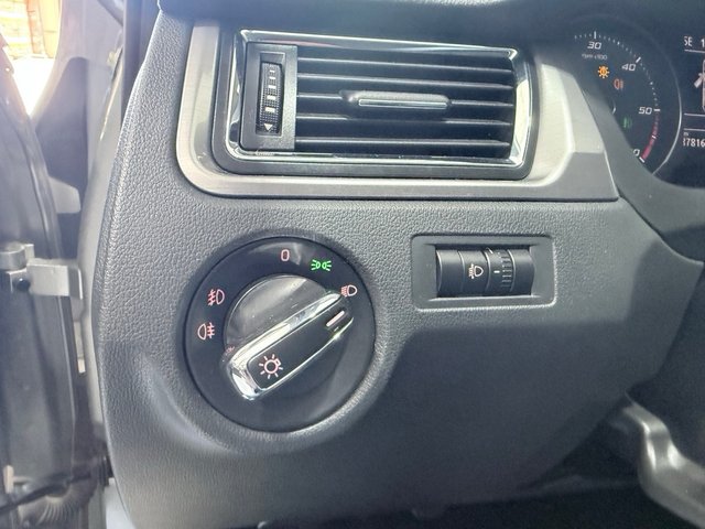 SEAT Toledo 1.6 tdi 105 ( 87.000 kms ) Veryficado