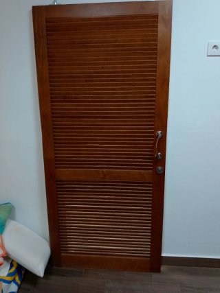 Puerta corredera mallorquina madera