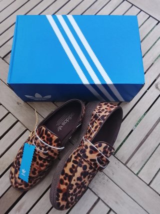 Mocasines Adidas Animal Print