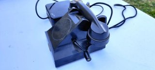 Teléfono antiguo de manivela Ericsson