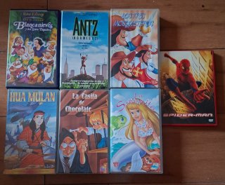 Colección 12 Cintas VHS Películas Varias y 1 DVD.