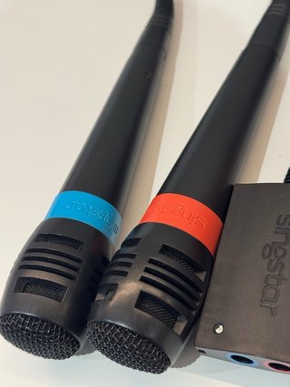 Accesorios Singstar PS2: Micrófonos y Mandos