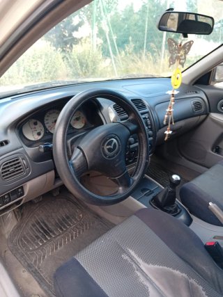 Mazda 323 2003