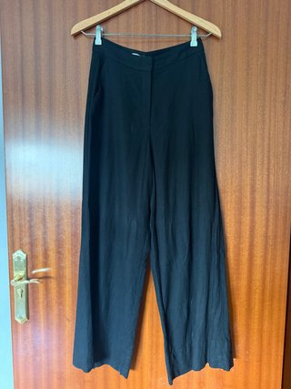 Pantalón negro ancho