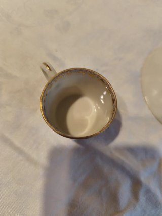 Juego Taza y Platillo Vintage. Porcelana fina. Oro