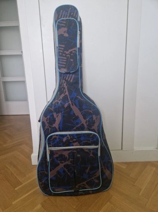Guitarra Clásica Yamaha C40 + Funda