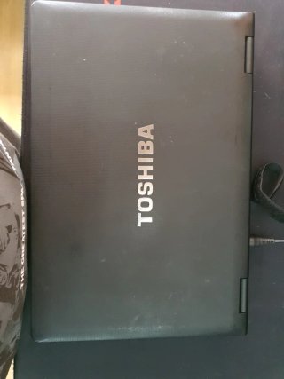Toshiba Tecra i3 4GB RAM 500GB HDD 15.6