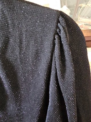 Camiseta H&M negra brillos M