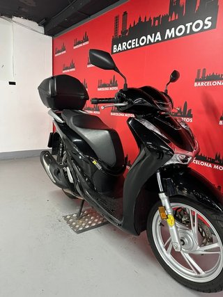 HONDA SH125i SCOOPY DEL AÑO 2020 !!! IMPECABLE !!!
