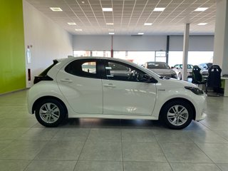 Toyota Yaris Business Plus 1.5 120H HEV EL TOP!!!!
