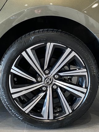 Toyota Corolla 140h Touring Sport business - 2024