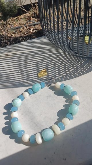 Colar Boho Pedras em Azul e Branco
