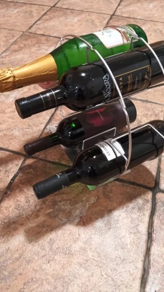 Botellero moderno industrial de acero (8 botellas)