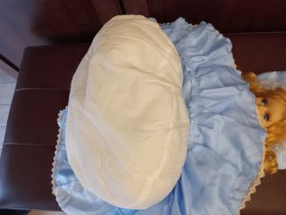 Bambola porcellana vestito azzurro