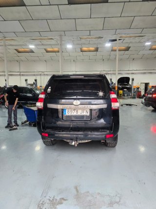 Toyota Land Cruiser 150 2015