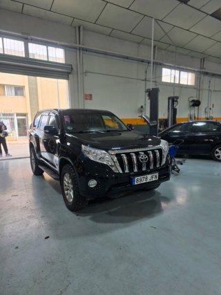 Toyota Land Cruiser 150 2015