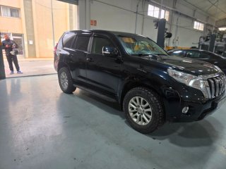 Toyota Land Cruiser 150 2015