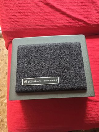Tapa Proyector Bell & Howell FILMOSOUND Gris