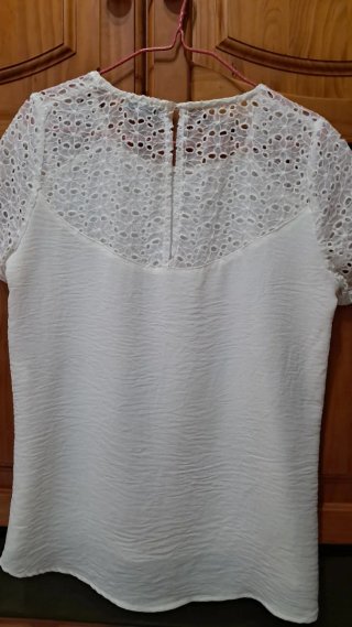 Blusa blanca New Look encaje manga corta talla S