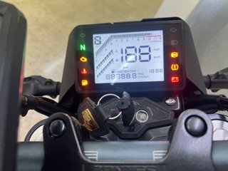 Zontes G1 125 - Moto Naked Negra 2023