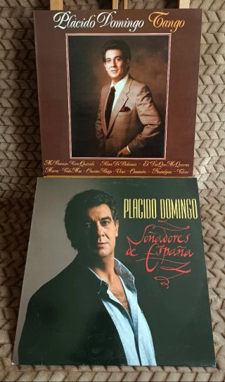 LOTE 19 VINILOS CARRERAS-DOMINGO-PAVAROTTI Y CIA.