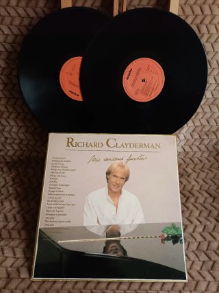 LOTE 19 VINILOS CARRERAS-DOMINGO-PAVAROTTI Y CIA.