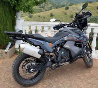 KTM 899 Adventure 2023- Estado impecable