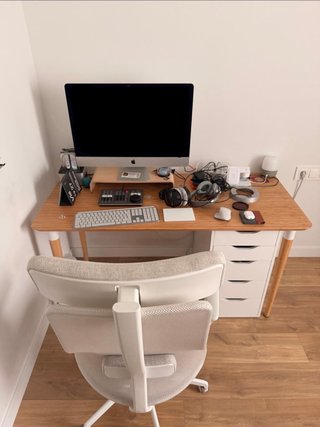 Mesa escritorio bambú IKEA