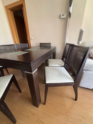 Mesa comedor extensible y 6 sillas 130x80x75,