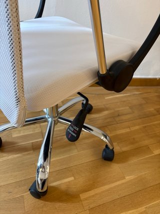Silla de escritorio blanca