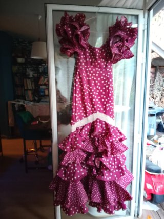 Vestido Flamenca Lunares burdeod y Blanco