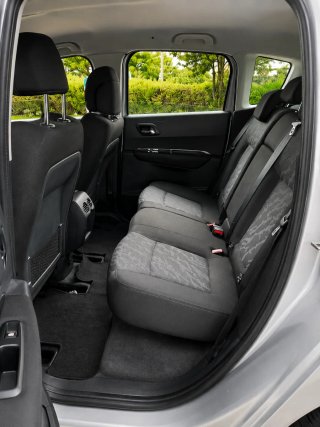 Peugeot 3008 • 82.000km ✅