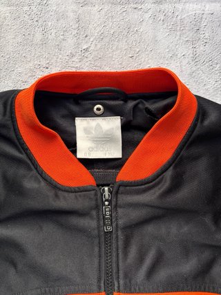 Chaqueta Adidas Vintage Negra y Naranja
