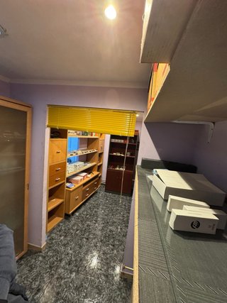 Local tienda con dos alturas en Barcelona