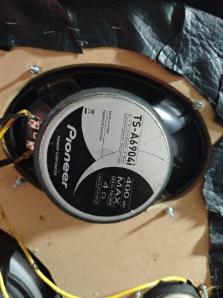 Bandeja de altavoces