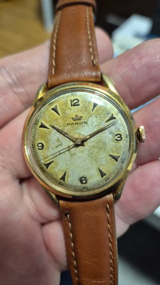 Reloj MARVIN