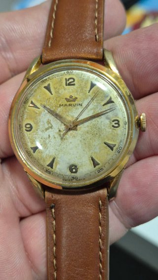 Reloj MARVIN
