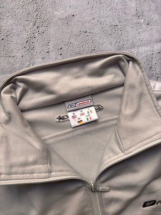 Chaqueta deportiva Reebok beige/plata