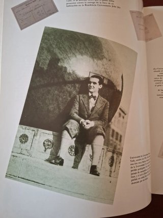Revista Poesía 23-24. Ministerio de cultura