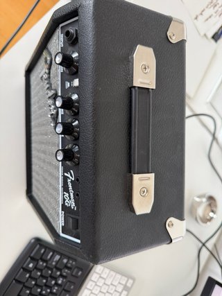 Amplificador Fender Frontman 10G