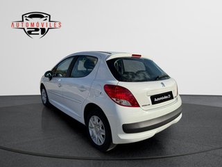 Peugeot 207 + 1.4 HDI 68cv FAP
