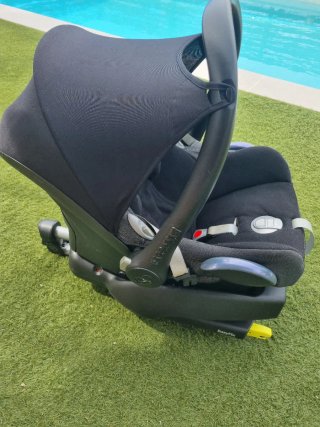 Sillita Maxi-Cosi Cabriofix + Isofix