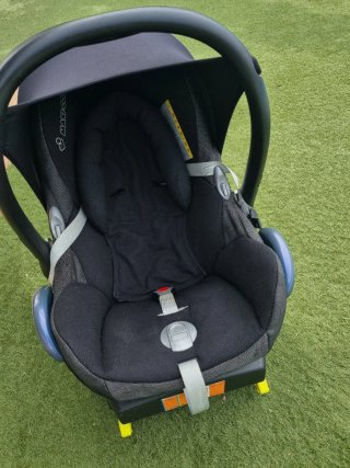 Sillita Maxi-Cosi Cabriofix + Isofix