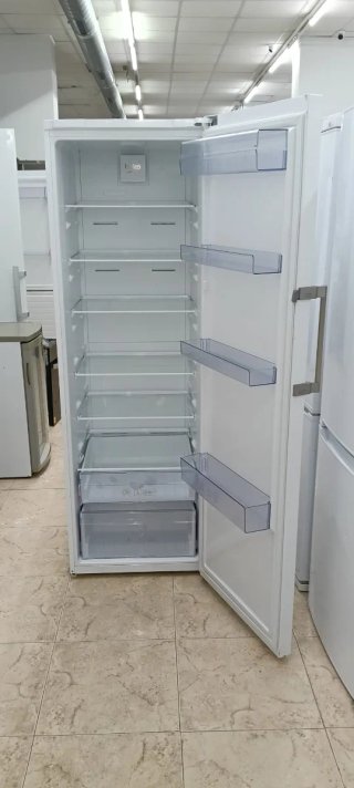 NEVERA BEKO DE UNA PUERTA NO FROST ENERGÍA A+