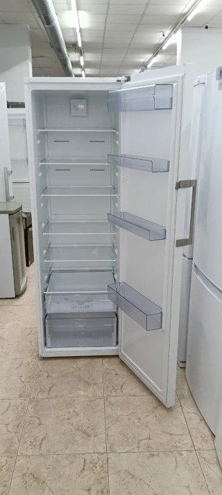 NEVERA BEKO DE UNA PUERTA NO FROST ENERGÍA A+