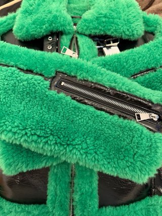 Casaca Karl Lagerfeld Negra y Verde